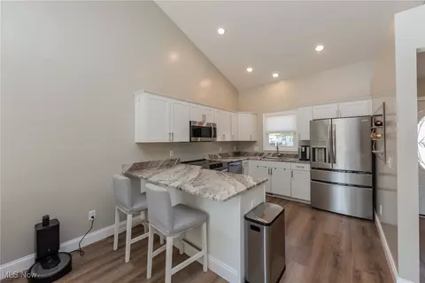 Kitchen - 40 Perch Ct, Lagrange, OH 44050 photo 7 of 7