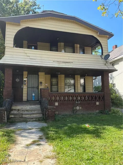 3264 E 142nd St, Cleveland, OH 44120