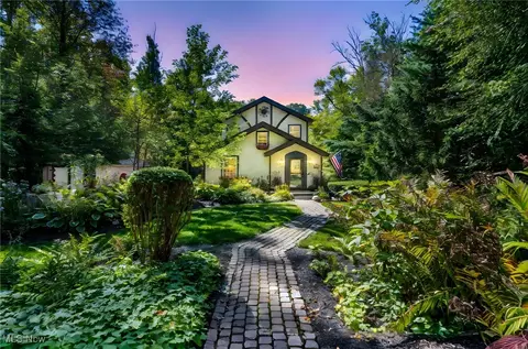 3596 Glenwood Dr, Austinburg, OH 44010