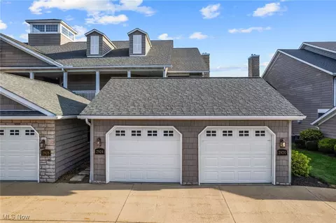 2920 Whispering Shores Dr, Vermilion, OH 44089