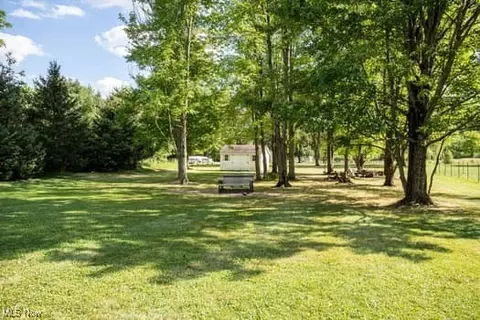 Exterior - 1740 Reimer Rd, Wadsworth, OH 44281 photo 5 of 6