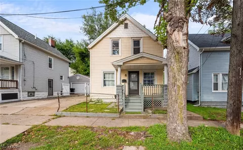 3002 W 11th St, Cleveland, OH 44113
