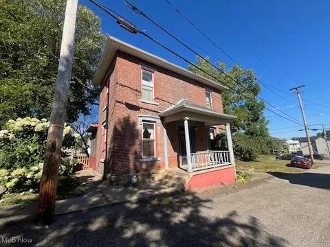 303 Mathews Dr, Cambridge, OH 43725