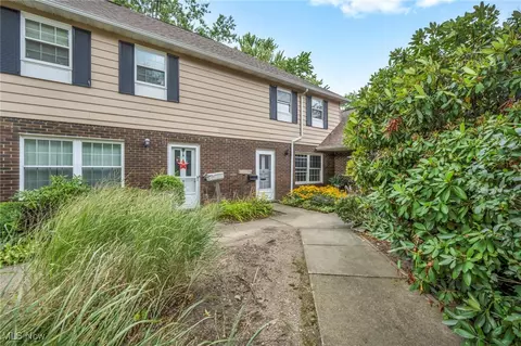 8240 Deepwood Blvd #BLDG . 7/ 8, Mentor, OH 44060