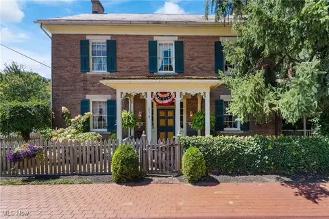 214 Main St, Zoar, OH 44697