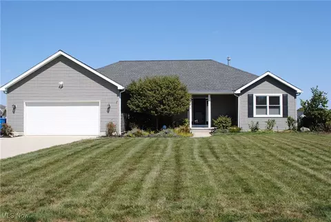 1175 Limerick Ln, Grafton, OH 44044
