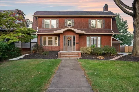 1118 Raff Rd SW, Canton, OH 44710