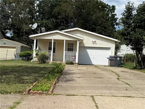 1059 Belden Ave, Akron, OH 44310 photo 1