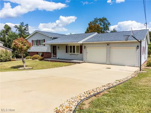 148 Oak Dr, Dillonvale, OH 43917 photo 3
