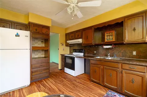 6747 Giddings Rd, Rootstown, OH 44272 photo 11