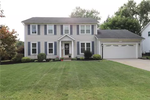 5226 Park Dr, Medina, OH 44256