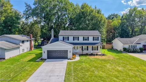 24757 Meadow Ln, Westlake, OH 44145