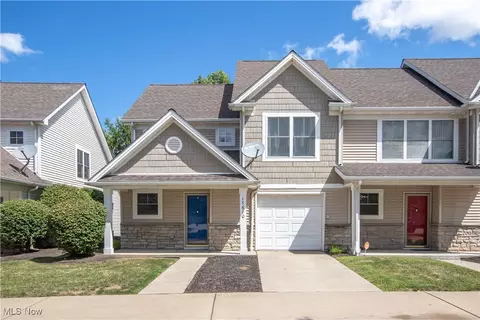 17610 Wildwood Ln #315, Cleveland, OH 44119