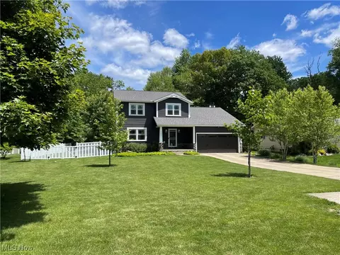 1057 N Portage Path, Akron, OH 44313