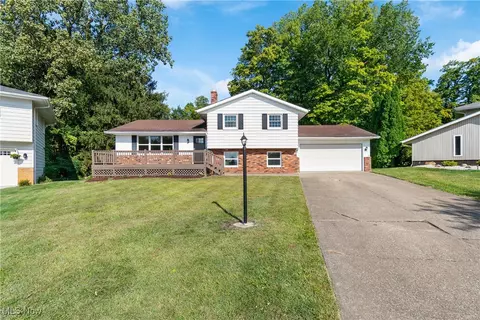 4597 Brushwood Cir, Brunswick, OH 44212