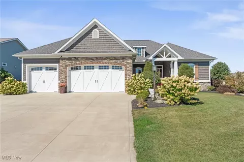 7575 Southridge Cir NW, North Canton, OH 44720