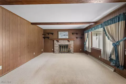 2425 Pennington St NW, Canton, OH 44709 photo 10