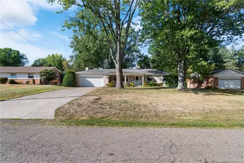2425 Pennington St NW, Canton, OH 44709 photo 27