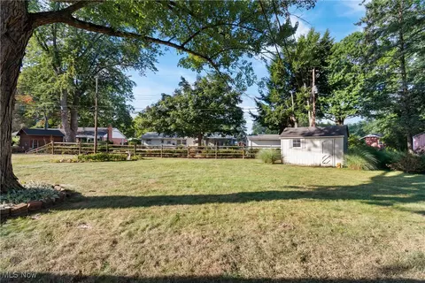 2425 Pennington St NW, Canton, OH 44709 photo 25