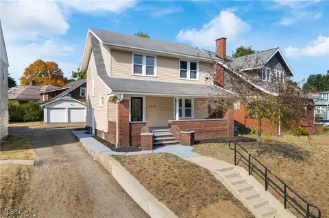 1435 12th St NW, Canton, OH 44703