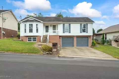 2203 Nash St, Parkersburg, WV 26101