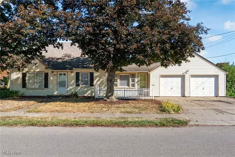 300 Valleyview Ave NW, Canton, OH 44708