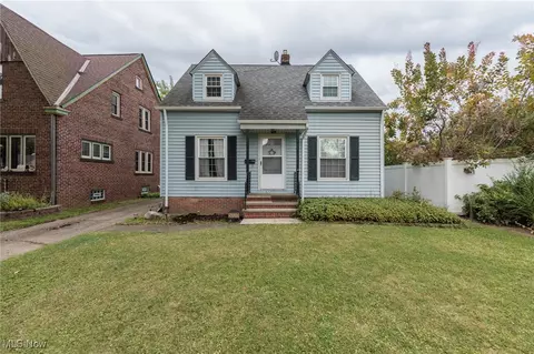 5320 Clement Ave, Maple Heights, OH 44137