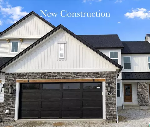 421 Bordeaux Blvd, Broadview Heights, OH 44147