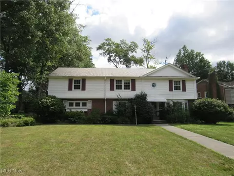 2067 Mount Vernon Blvd, Cleveland, OH 44112