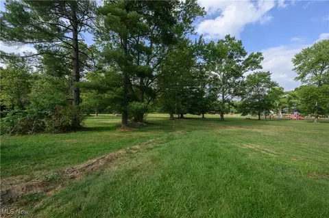 617 Johnson Ave, Dennison, OH 44621 photo 9