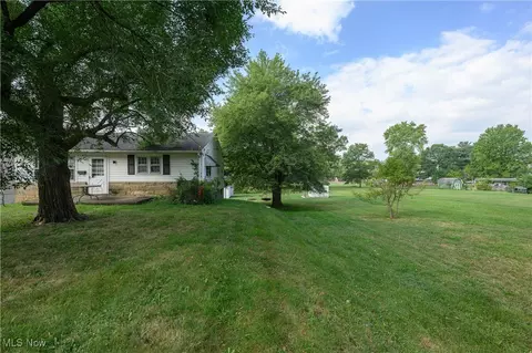 617 Johnson Ave, Dennison, OH 44621 photo 8