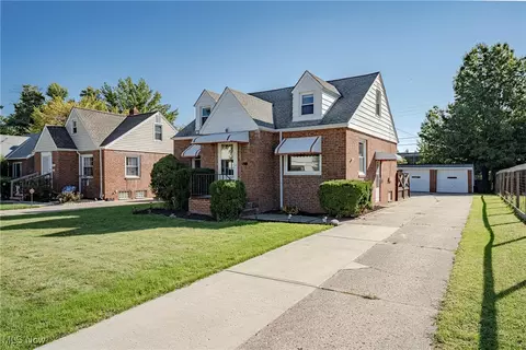1419 Victory Dr, South Euclid, OH 44121