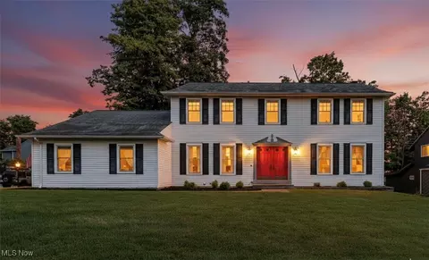 13448 Compass Point Dr, Strongsville, OH 44136