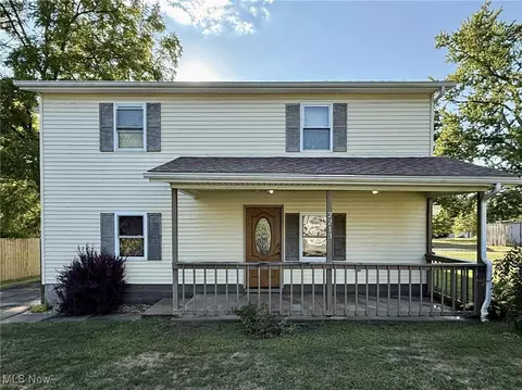 2213 N Glenwood Ave, Niles, OH 44446