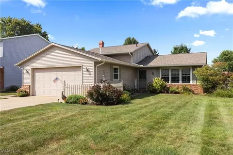 1041 Plymouth Dr, Grafton, OH 44044