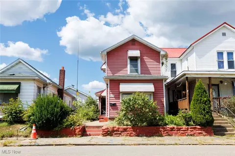 523 N 1st St, Dennison, OH 44621