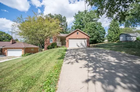 4719 15th St NW, Canton, OH 44708 photo 1