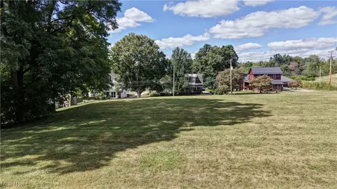 591 N Mill St #B, Fredericksburg, OH 44627