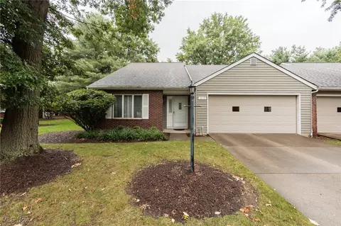 3214 Balsam Ct #8A, Westlake, OH 44145