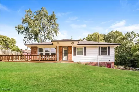 683 Lurie Ave, Akron, OH 44306