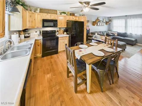 143 Cherry St, Barnesville, OH 43713 photo 8