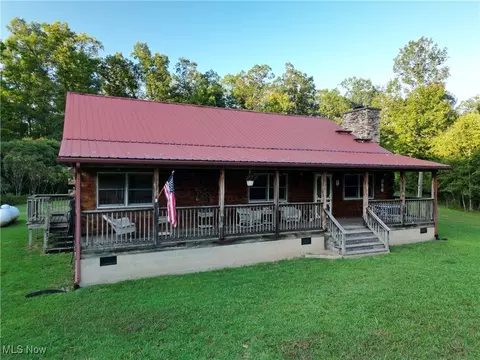 1271 Sundance Rd, Wallback, WV 25285