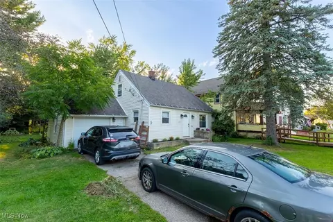 5207 Samuel Ave, Ashtabula, OH 44004 photo 2