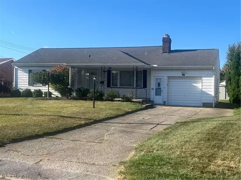 231 Overlook Blvd, Struthers, OH 44471 photo 3