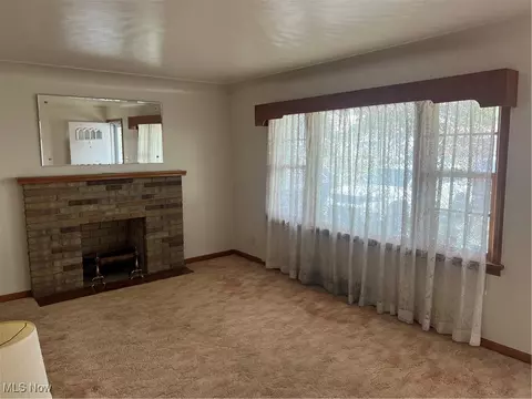 231 Overlook Blvd, Struthers, OH 44471 photo 11