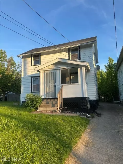 10224 Nelson Ave, Cleveland, OH 44105