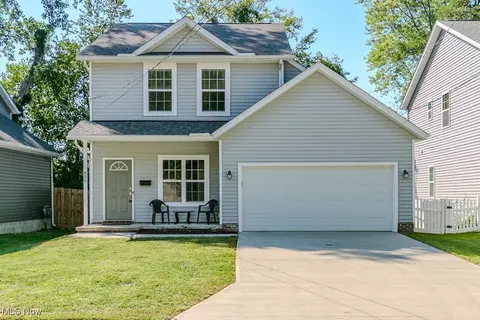 856 Orchard Rd, Willoughby, OH 44094