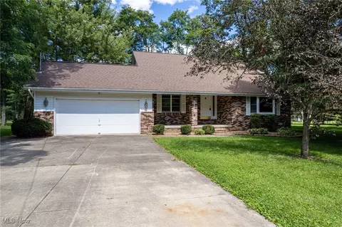6531 Grafton Rd, Valley City, OH 44280