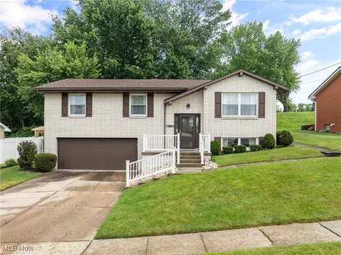 4134 Brightway St, Weirton, WV 26062