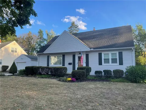 770 Minota, Akron, OH 44301